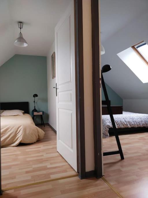 Charmant Appartement Au Calme Avec Parking Besançon Exteriör bild